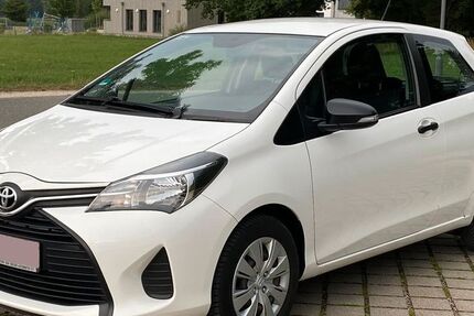 Toyota Yaris 26.800 km 11.190 &euro; Bernau am Chiemsee 83223