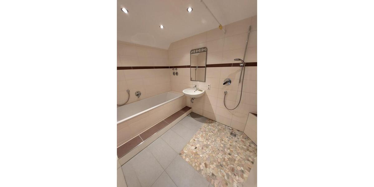 Maisonettenwohnung Göppingen Bruckwasen - 3.5 Zimmer, 99 m&sup2;, 985&euro; | Angebot:24792842