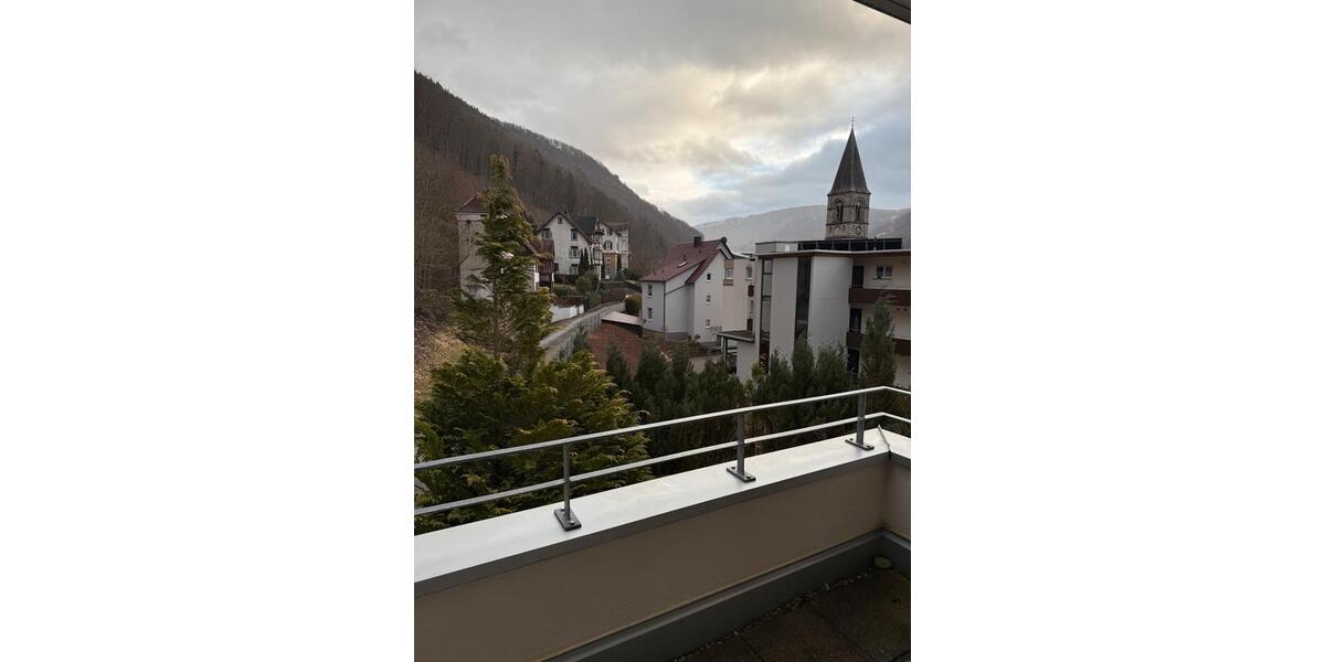 Etagenwohnung Bad Urach - 3 Zimmer, 77 m&sup2;, 295.000&euro; | Angebot:24997185