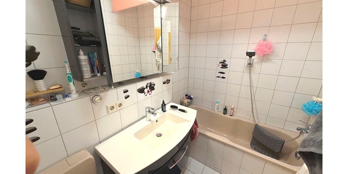 Klein,fein & gemütlich - 2-Zimmer-Dachgeschosswohnung in begehrter Lage von Faurndau - Dachgeschoßwohnung Göppingen / Faurndau Faurndau | Angebot:27327825