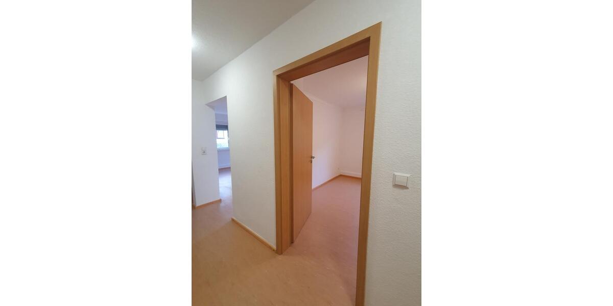 Erdgeschoßwohnung Bad Urach - 3 Zimmer, 76 m&sup2;, 850&euro; | Angebot:26020871