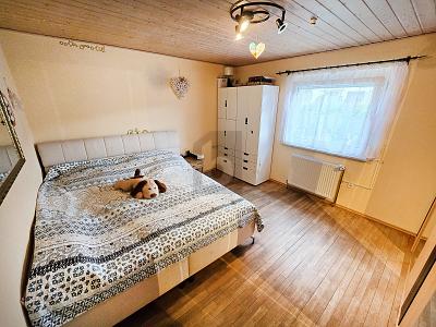 CHARMANT, ZENTRAL UND NACHHALTIG, MIT VIEL PLATZ - Einfamilienhaus Lorch | Angebot:26674340
