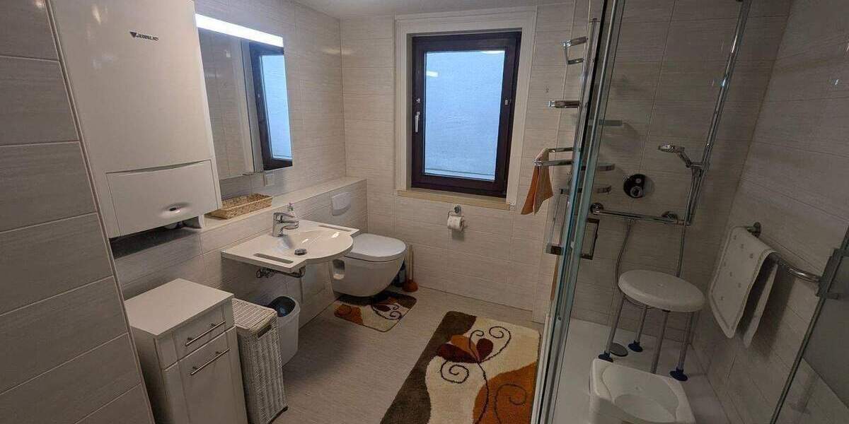 Mehrfamilienhaus, Wohnhaus Ebersbach an der Fils Ebersbach - 1 Zimmer, 195 m&sup2;, 460.000&euro; | Angebot:25704182