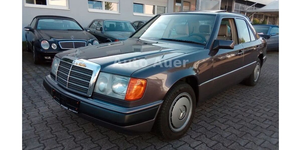 Mercedes-Benz 200 43.560 km 22.000 &euro; Kirchheim unter Teck 73230