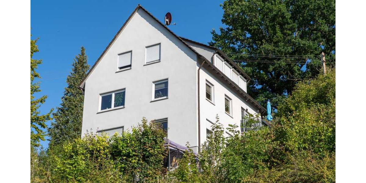 Einfamilienhaus Esslingen Hegensberg - 12 Zimmer, 257 m&sup2;, 750.000&euro; | Angebot:23742101