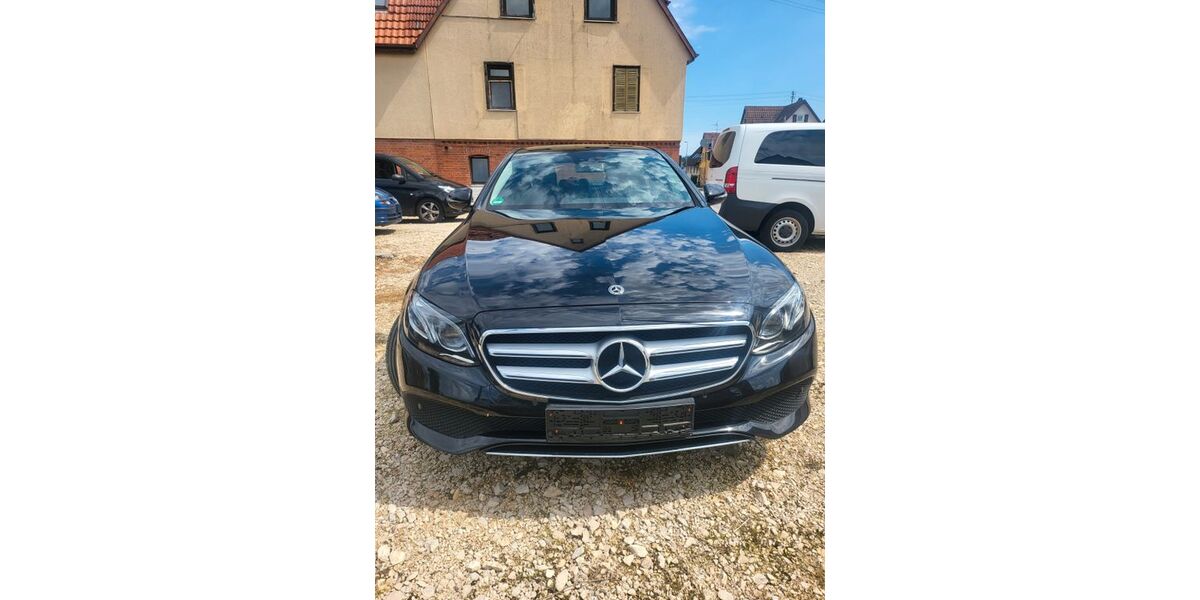 Mercedes-Benz E 200 129.000 km 21.400 &euro; Nürtingen 72622