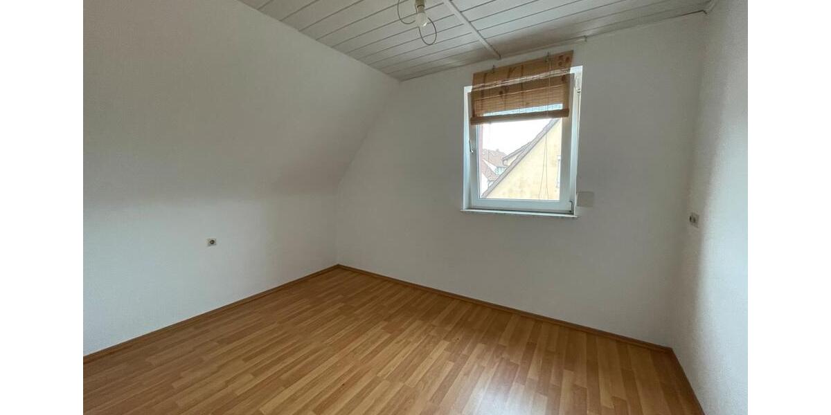 Dachgeschoßwohnung Ebersbach an der Fils - 3 Zimmer, 50 m&sup2;, 650&euro; | Angebot:25407164