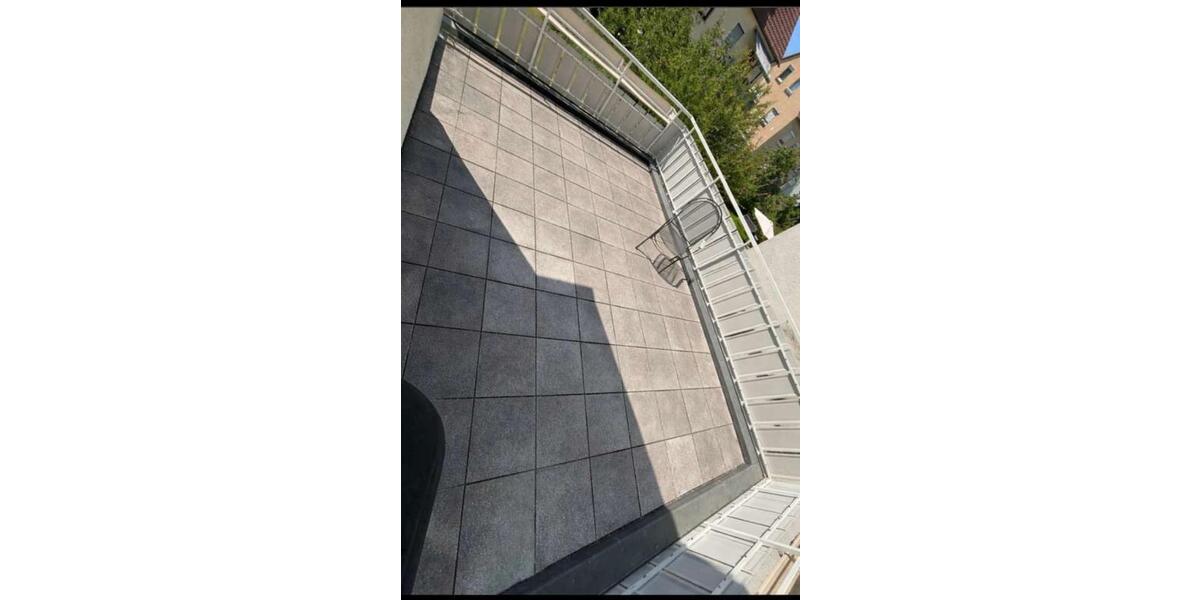 Etagenwohnung Fellbach - 3 Zimmer, 70 m&sup2;, 1.400&euro; | Angebot:25632705