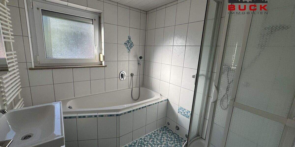 Etagenwohnung Mühlhausen - 4 Zimmer, 97 m&sup2;, 750&euro; | Angebot:25696259