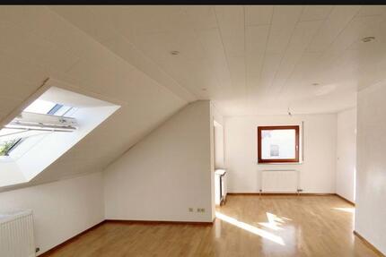 Wohnung Böbingen an der Rems - 3.5 Zimmer, 82 m&sup2;, 900&euro; | Angebot:26003096