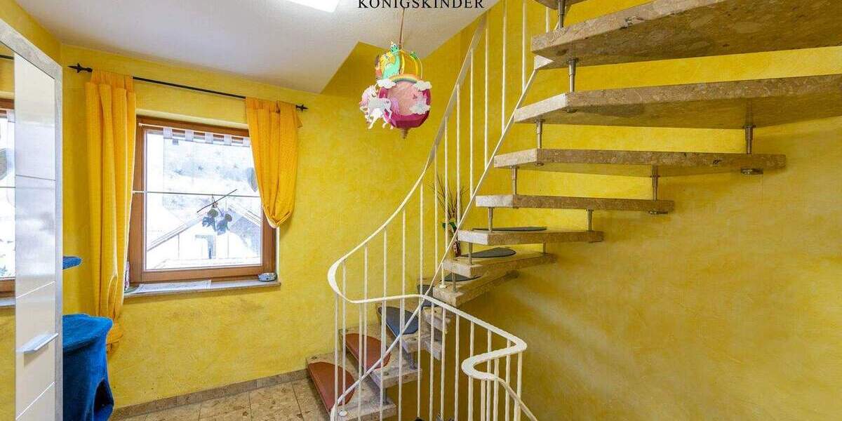 Einfamilienhaus Gruibingen - 8 Zimmer, 223 m&sup2;, 579.000&euro; | Angebot:25680029