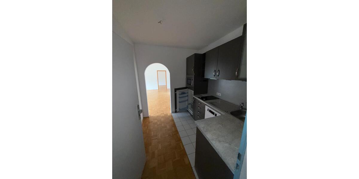 Etagenwohnung Esslingen am Neckar - 2 Zimmer, 65 m&sup2;, 1.000&euro; | Angebot:25944159