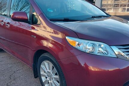 Toyota Sienna 180.513 km 16.999 &euro; Fellbach 70736