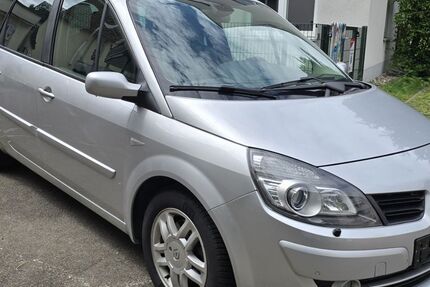 Renault Scenic 94.000 km 3.700 &euro; Esslingen 73730