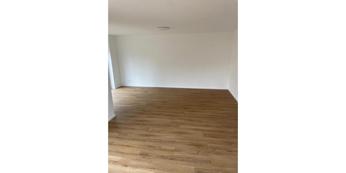 Reihenhaus Laichingen - 5 Zimmer, 150 m&sup2;, 1.570&euro; | Angebot:25379083