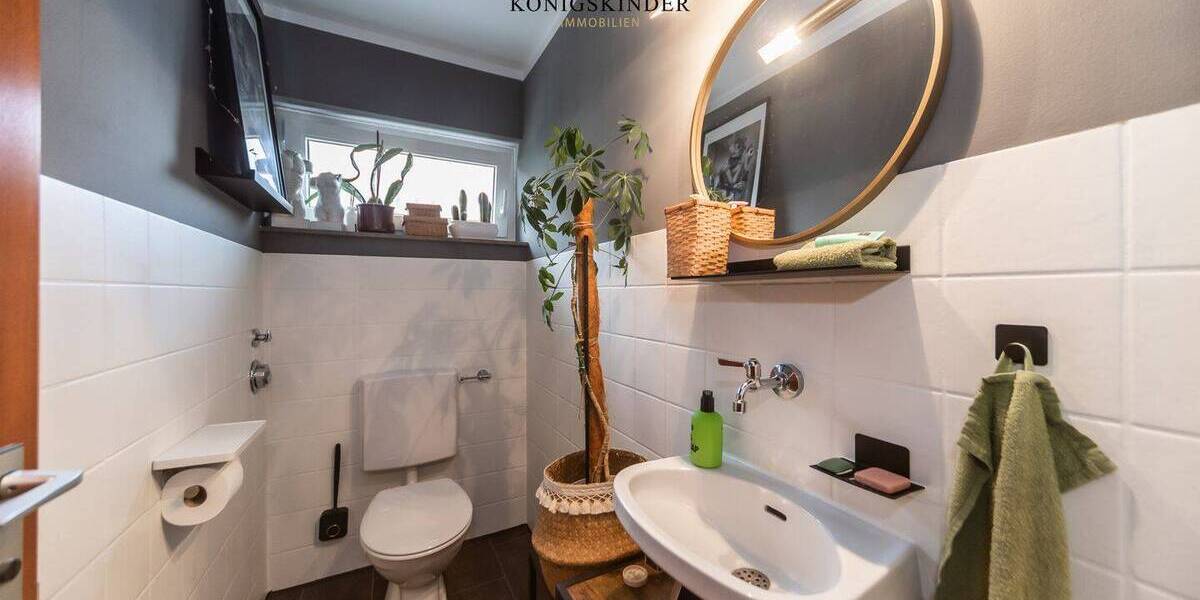 Mehrfamilienhaus, Wohnhaus Esslingen am Neckar Sulzgries - 6 Zimmer, 148 m&sup2;, 650.000&euro; | Angebot:26833715