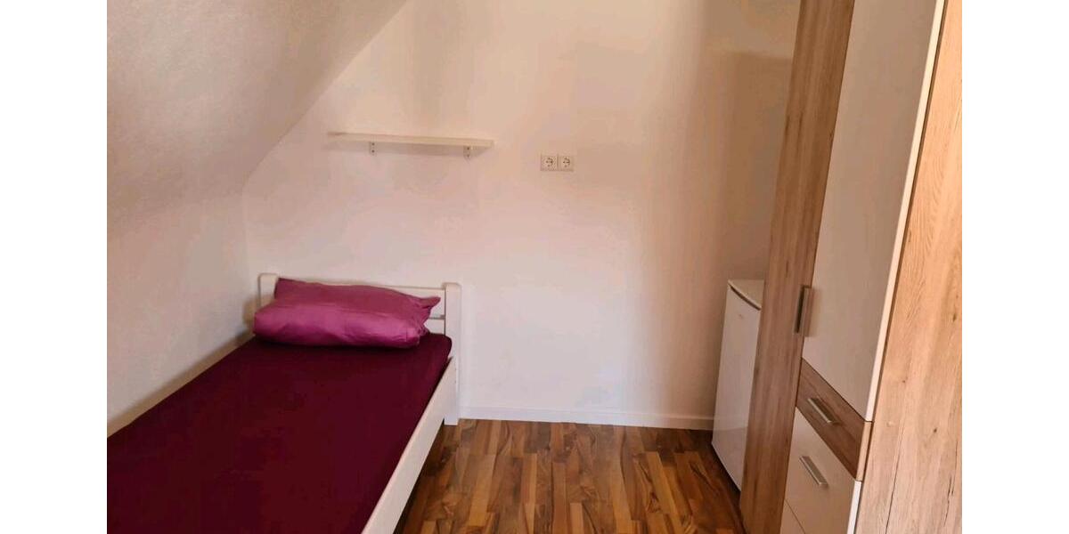 Etagenwohnung Uhingen - 1 Zimmer, 25 m&sup2;, 600&euro; | Angebot:27578306