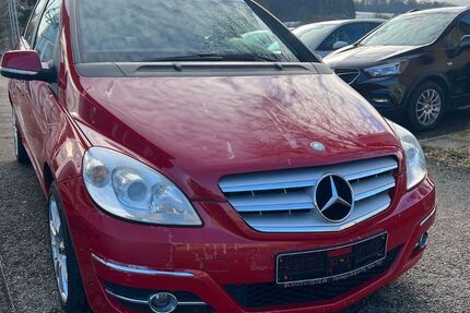 Mercedes-Benz B 200 199.876 km 4.399 &euro; Uhingen 73066