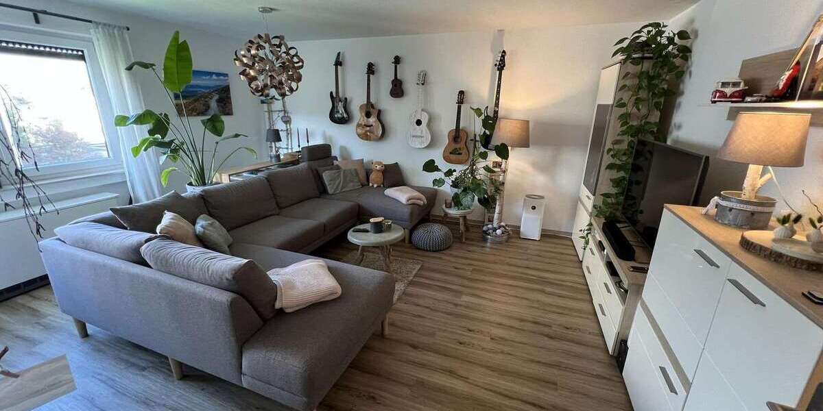 Etagenwohnung Allmersbach im Tal - 3.5 Zimmer, 81 m&sup2;, 280.000&euro; | Angebot:26047807