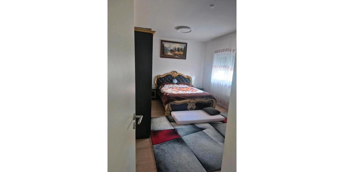 Erdgeschoßwohnung Göppingen Bruckwasen - 5 Zimmer, 134 m&sup2;, 358.000&euro; | Angebot:26123038