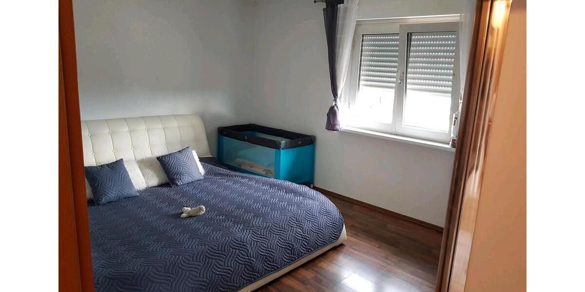 Etagenwohnung Göppingen Bruckwasen - 3.5 Zimmer, 86 m&sup2;, 850&euro; | Angebot:25908748