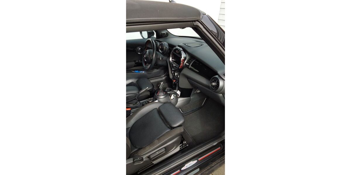 Mini John Cooper Works Cabrio 45.000 km 25.500 &euro; Göppingen 73035