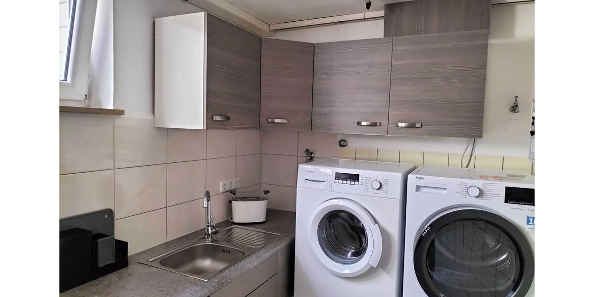 Etagenwohnung Bad Urach - 3 Zimmer, 76 m&sup2;, 1.000&euro; | Angebot:24571985