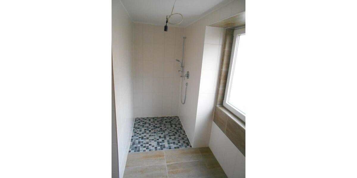 Erdgeschoßwohnung Holzmaden - 2.5 Zimmer, 63 m&sup2;, 780&euro; | Angebot:25543338