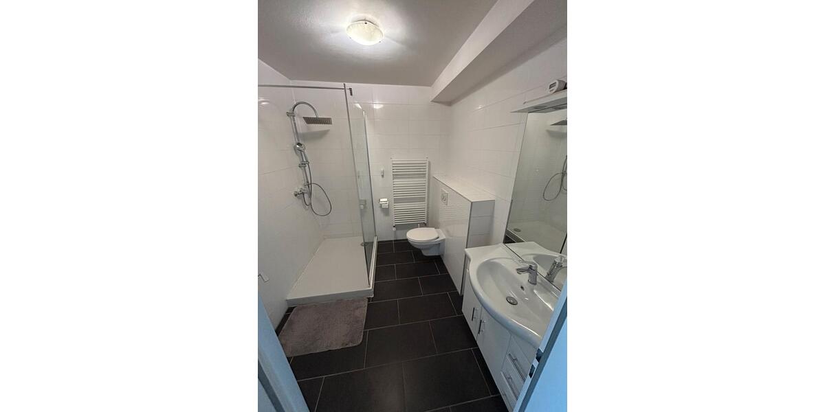 Erdgeschoßwohnung Weinstadt - 3 Zimmer, 83 m&sup2;, 1.200&euro; | Angebot:25840415