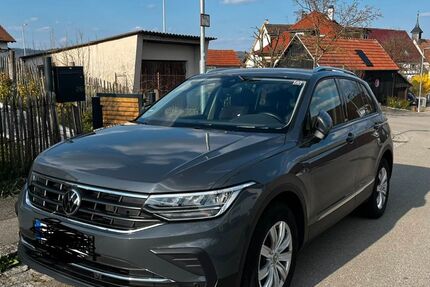 VW Tiguan 57.000 km 24.500 &euro; Ebersbach 73061
