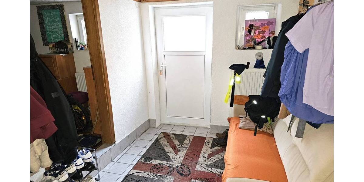 Einfamilienhaus Laichingen Feldstetten - 7 Zimmer, 202 m&sup2;, 299.000&euro; | Angebot:25695096