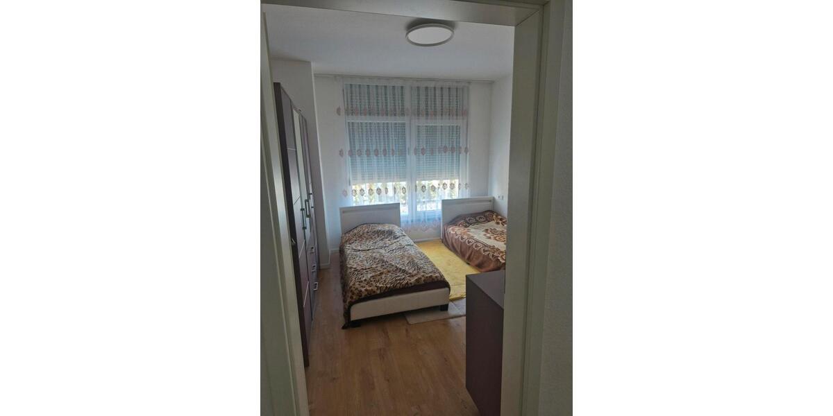 Erdgeschoßwohnung Göppingen Bruckwasen - 4.5 Zimmer, 134 m&sup2;, 370.000&euro; | Angebot:25843724