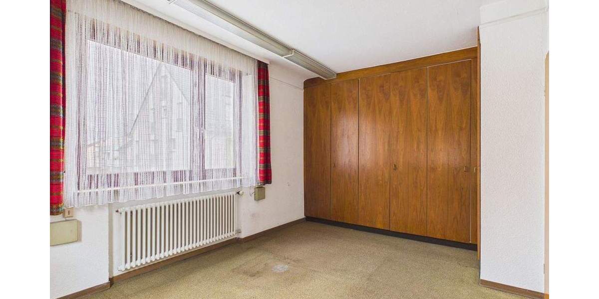 Einfamilienhaus Fellbach - 1 Zimmer, 128 m&sup2;, 545.000&euro; | Angebot:25697777