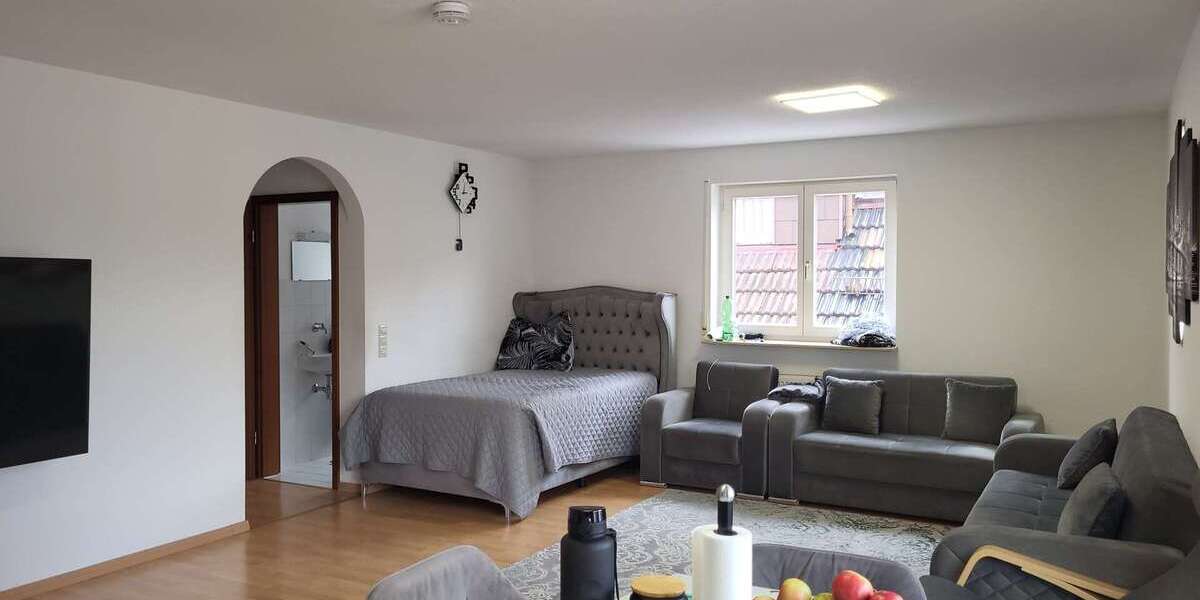 Etagenwohnung Kernen im Remstal / Rommelshausen Rommelshausen - 2.5 Zimmer, 67 m&sup2;, 225.000&euro; | Angebot:24033734