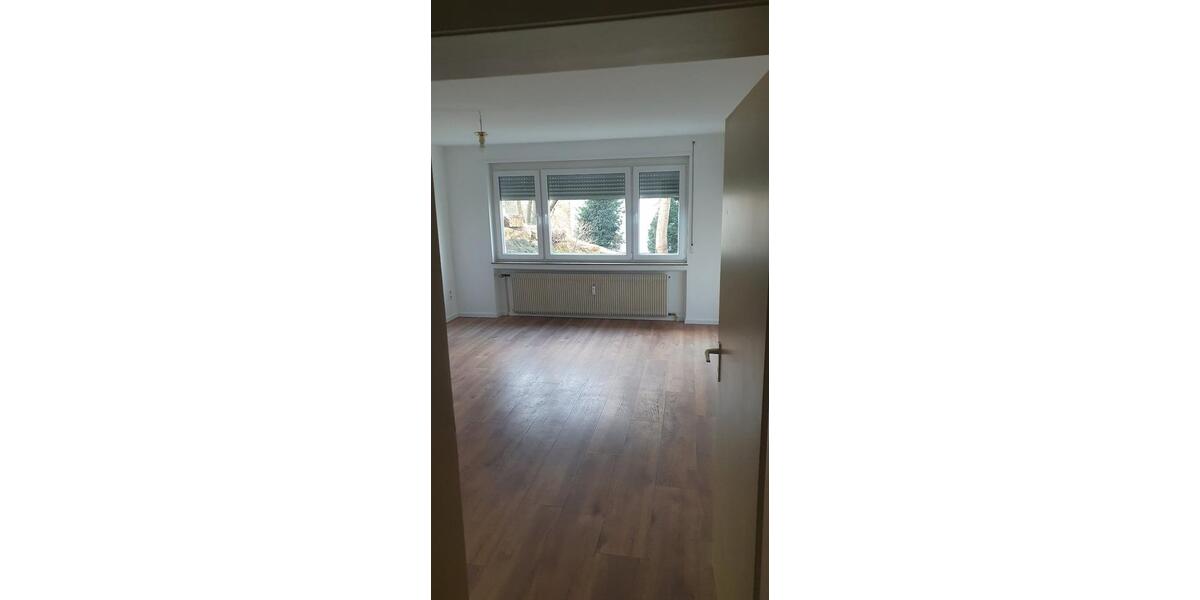 Hochparterre Esslingen am Neckar Hegensberg - 3.5 Zimmer, 75 m&sup2;, 350.000&euro; | Angebot:25280866