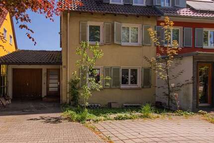 Haus Esslingen Oberesslingen - 10 Zimmer, 180 m&sup2;, 595.000&euro; | Angebot:26725130