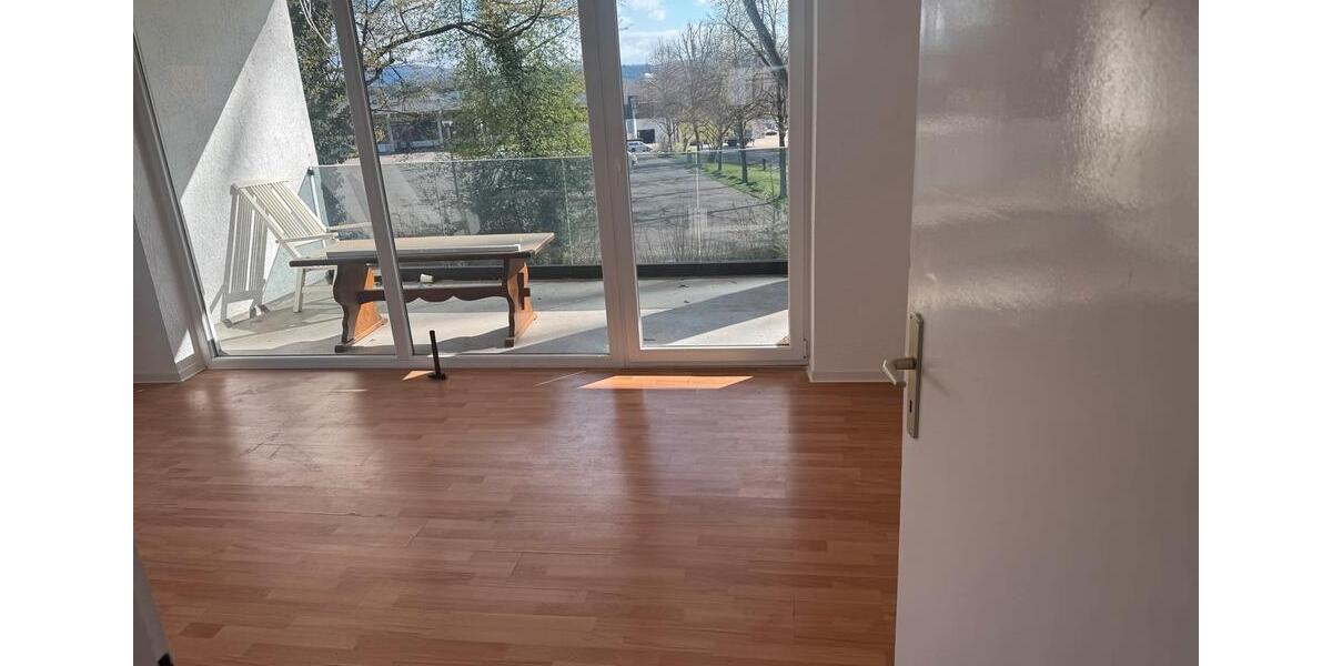 Etagenwohnung Göppingen - 3 Zimmer, 97 m&sup2;, 1.100&euro; | Angebot:25992467