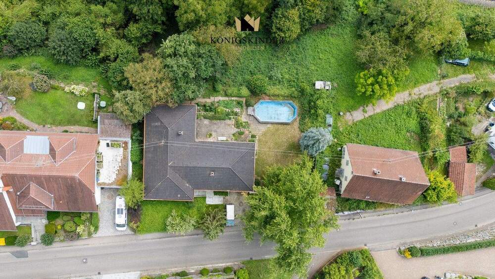 Einfamilienhaus Schwäbisch Gmünd Hussenhofen - 8 Zimmer, 282 m&sup2;, 799.000&euro; | Angebot:25770783