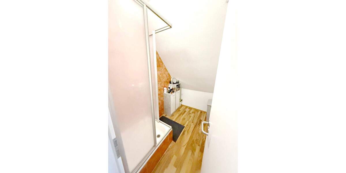 Etagenwohnung Reichenbach - 3 Zimmer, 57 m&sup2;, 195.000&euro; | Angebot:25696190