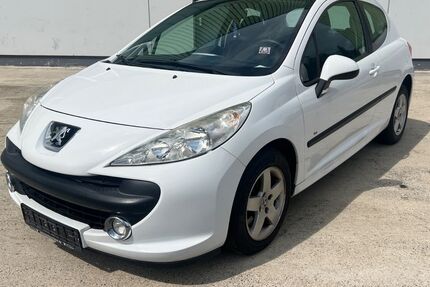 Peugeot 207 157.955 km 2.699 &euro; Uhingen 73066