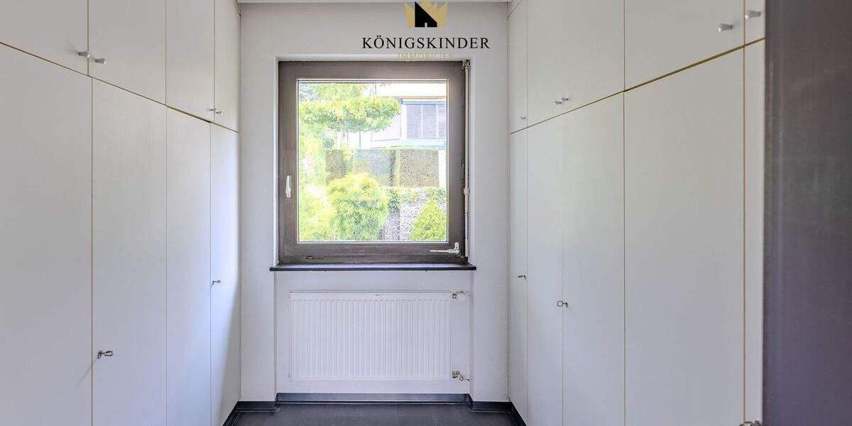 Einfamilienhaus Schwäbisch Gmünd Hussenhofen - 8 Zimmer, 282 m&sup2;, 799.000&euro; | Angebot:25770783