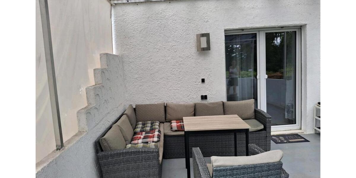 Erdgeschoßwohnung Göppingen - 4 Zimmer, 90 m&sup2;, 440.000&euro; | Angebot:27118155