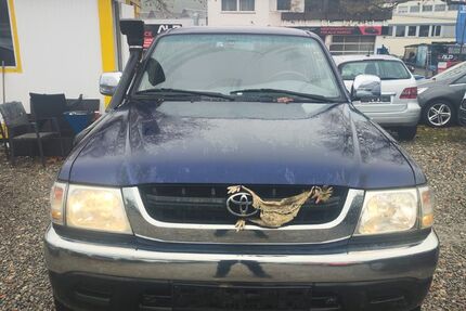 Toyota Hilux 231.431 km 6.990 &euro; weinstadt 71384