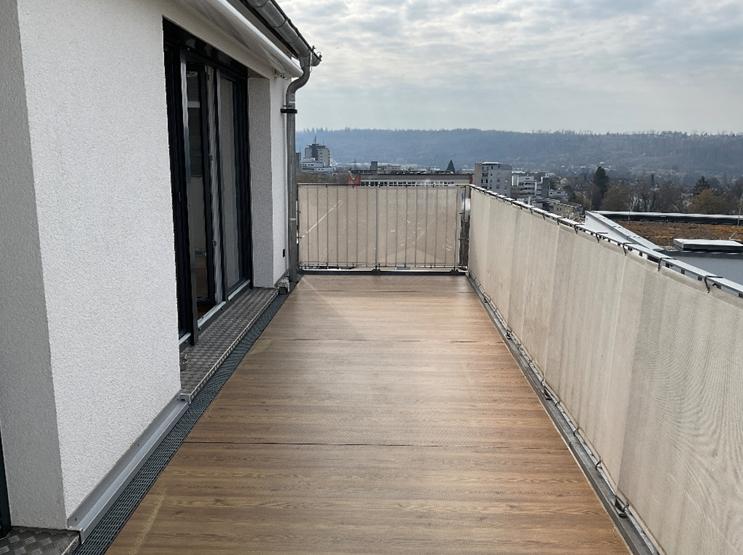 Dachgeschoßwohnung Esslingen am Neckar Oberesslingen - 3 Zimmer, 87 m&sup2;, 1.249&euro; | Angebot:25882996