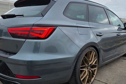 Seat Leon 123.000 km 17.950 &euro; Salach 73084