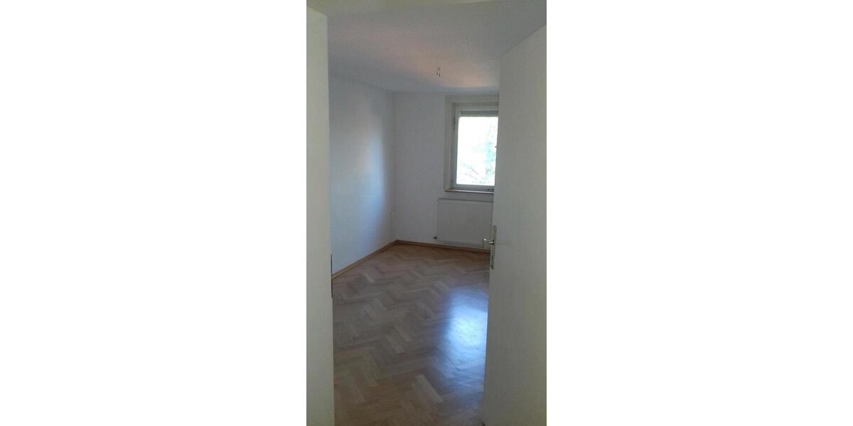 Dachgeschoßwohnung Schwäbisch Gmünd - 3 Zimmer, 67 m&sup2;, 189.000&euro; | Angebot:25960895