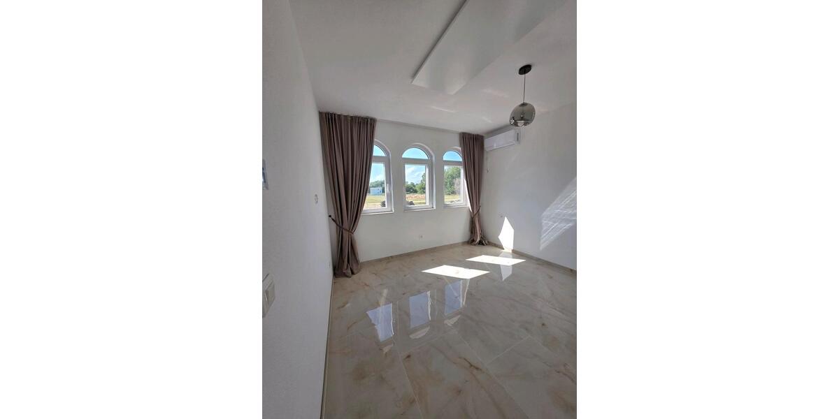 Einfamilienhaus Uhingen - 4 Zimmer, 144 m&sup2;, 1.000&euro; | Angebot:26618241
