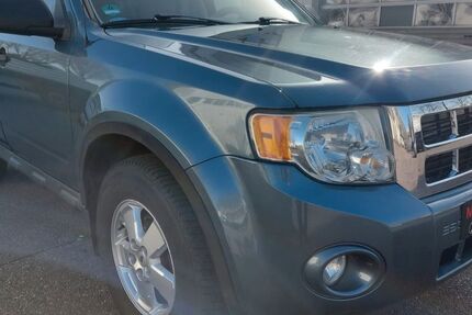 Ford Escape 152.585 km 2.999 &euro; Fellbach 70736