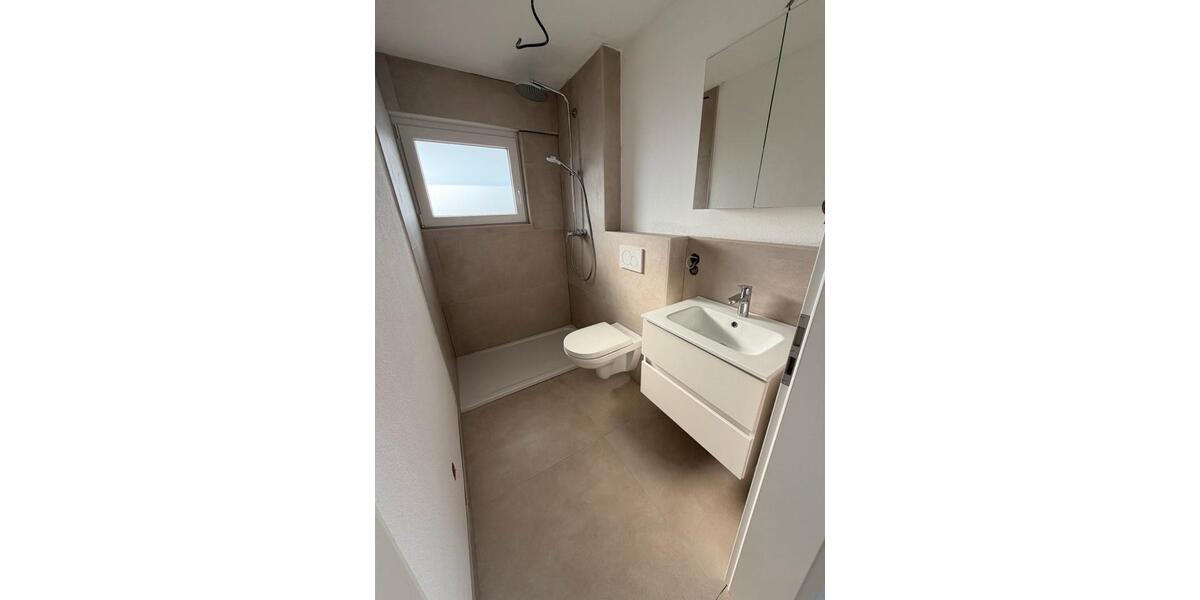 Etagenwohnung Esslingen am Neckar Hegensberg - 1 Zimmer, 28 m&sup2;, 530&euro; | Angebot:26022404