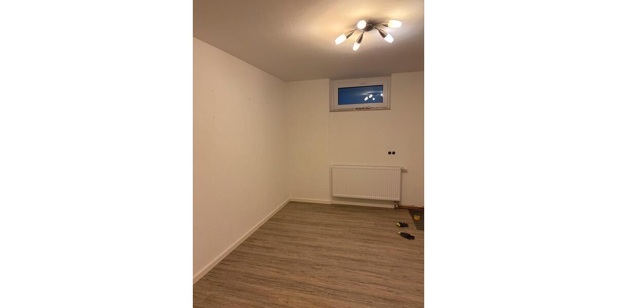 Erdgeschoßwohnung Uhingen - 3 Zimmer, 75 m&sup2;, 1.100&euro; | Angebot:25719329